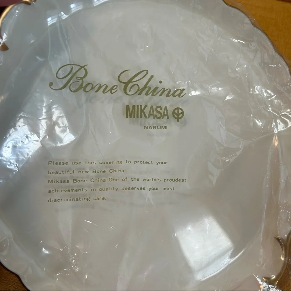 Mikasa Bone China 24k Gold Platter ivory gold plate dish